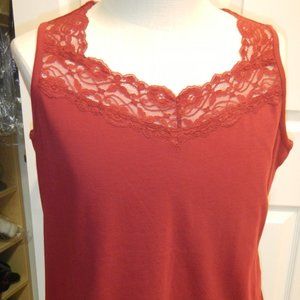 Lace trimmed shallow vneck tank